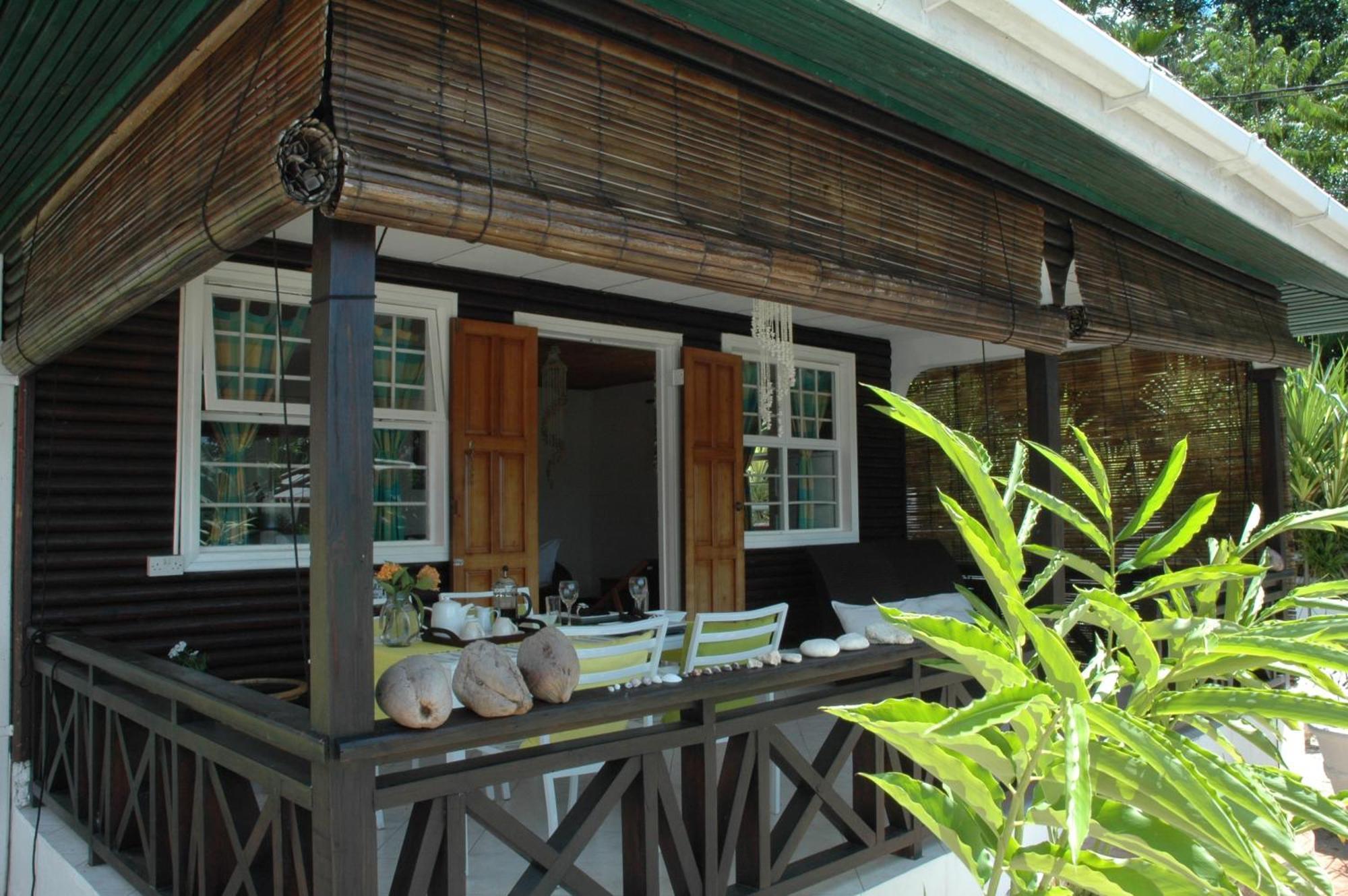 Kokogrove Chalets Anse Royale Chambre photo